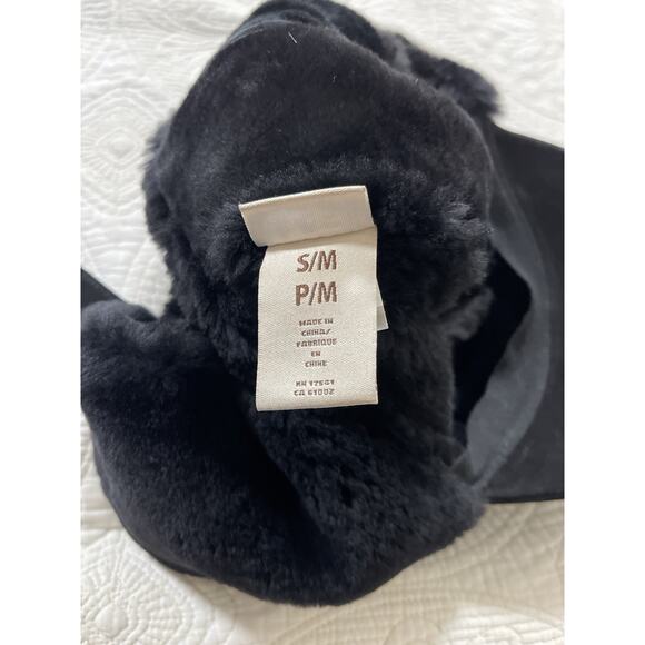 UGG Trapper Hat Black Water Resistant Faux Fur Lined Ear Flap P/M New - Picture 7 of 8